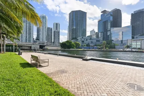 350 S Miami Avenue Miami FL 33130