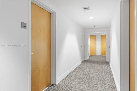 350 S Miami Avenue Miami FL 33130