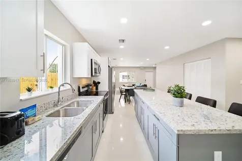 1770 NW 55th Street Miami FL 33142