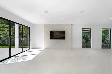 2610 SW 17th Street Miami FL 33145