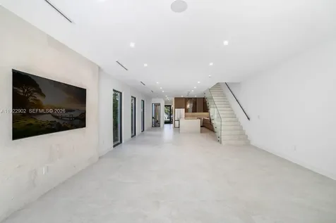2610 SW 17th Street Miami FL 33145