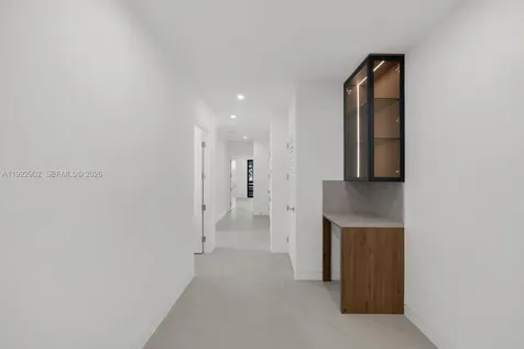 2610 SW 17th Street Miami FL 33145