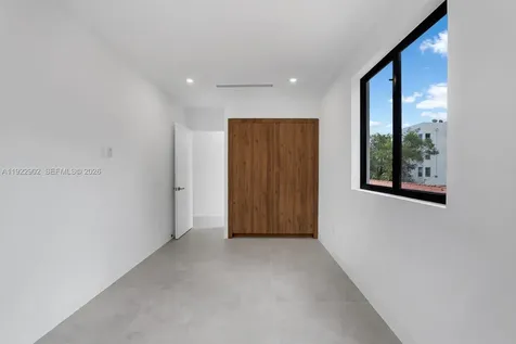 2610 SW 17th Street Miami FL 33145