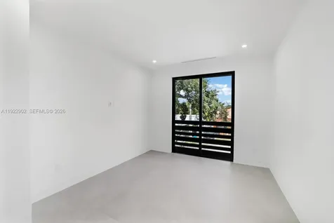 2610 SW 17th Street Miami FL 33145