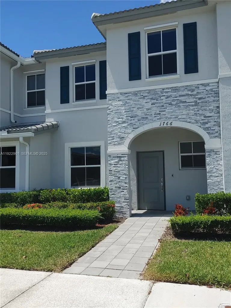 1766 SE 26th Road Homestead FL 33035