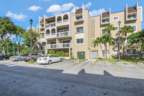 7700 Camino Real Miami FL 33143