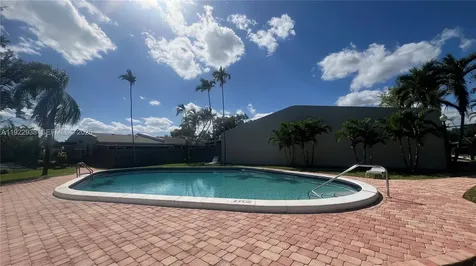 2349 N 37th Avenue Hollywood FL 33021