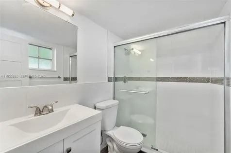 201 Galen Drive Key Biscayne FL 33149