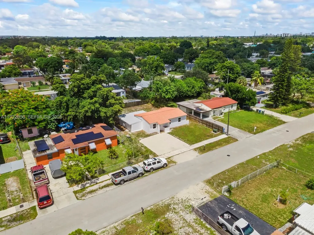 1631 NW 12th Court Fort Lauderdale FL 33311