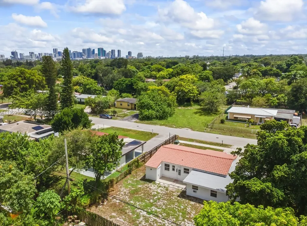 1631 NW 12th Court Fort Lauderdale FL 33311