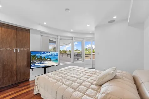 3344 NE 167th Street North Miami Beach FL 33160