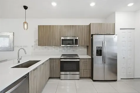 6420 NW 102nd Path Doral FL 33178