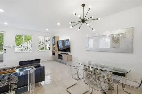 6420 NW 102nd Path Doral FL 33178