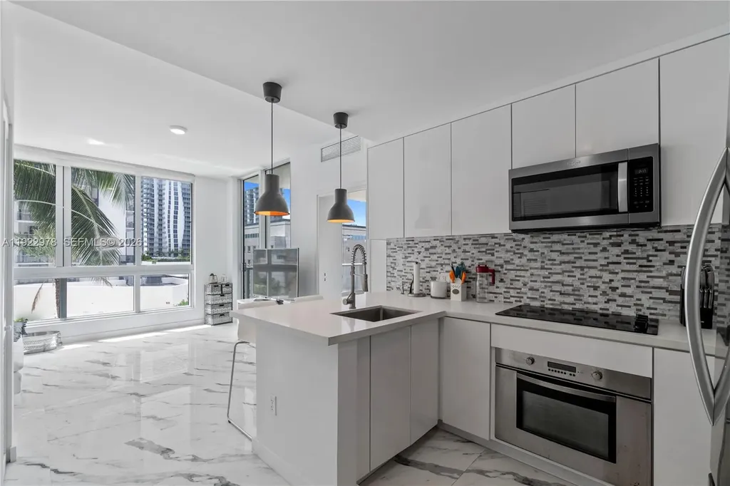 300 S Biscayne Boulevard Miami FL 33131
