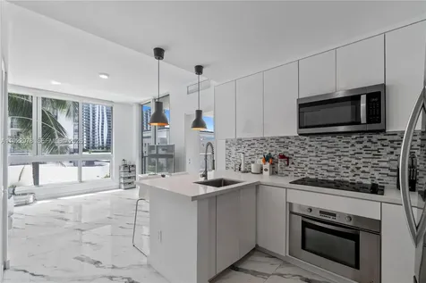 300 S Biscayne Boulevard Miami FL 33131