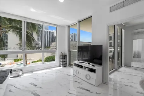 300 S Biscayne Boulevard Miami FL 33131