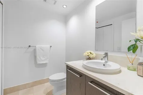 17121 Collins Avenue Sunny Isles Beach FL 33160