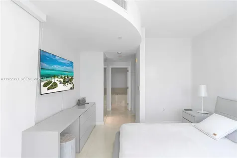 17121 Collins Avenue Sunny Isles Beach FL 33160