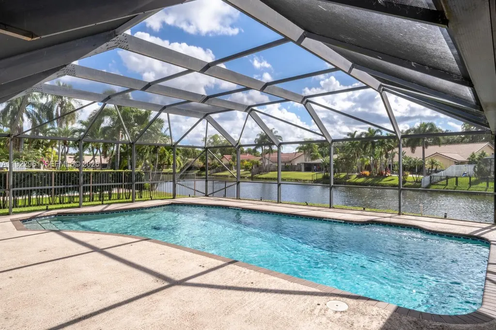 9272 NW 18th Street Plantation FL 33322