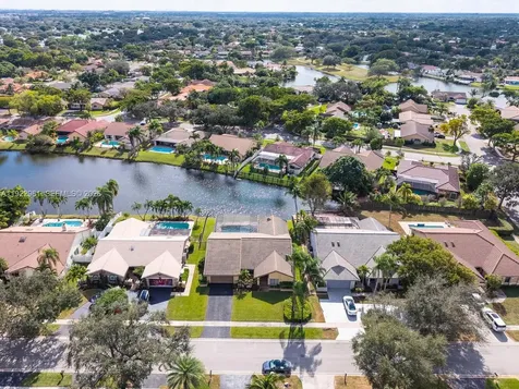 9272 NW 18th Street Plantation FL 33322