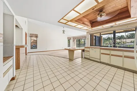 9272 NW 18th Street Plantation FL 33322