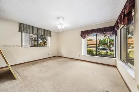 9272 NW 18th Street Plantation FL 33322