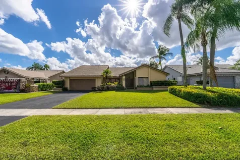 9272 NW 18th Street Plantation FL 33322