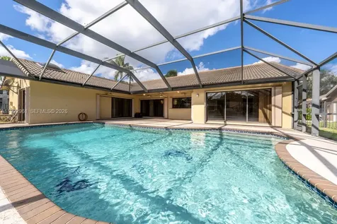 9272 NW 18th Street Plantation FL 33322