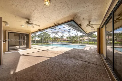 9272 NW 18th Street Plantation FL 33322