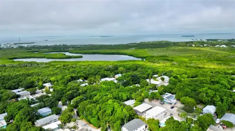 137 Pacific Avenue Tavernier FL 33070