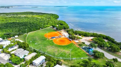 137 Pacific Avenue Tavernier FL 33070