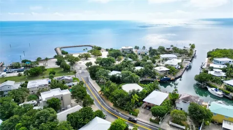 137 Pacific Avenue Tavernier FL 33070