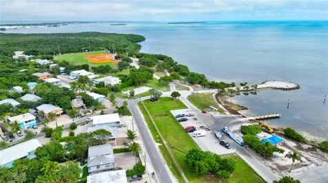 137 Pacific Avenue Tavernier FL 33070