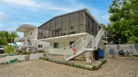 137 Pacific Avenue Tavernier FL 33070