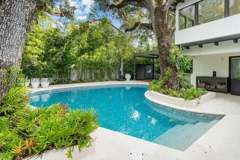 4095 Battersea Road Miami FL 33133