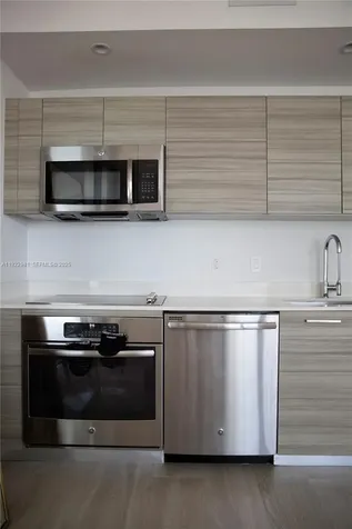 121 NE 34th Street Miami FL 33137