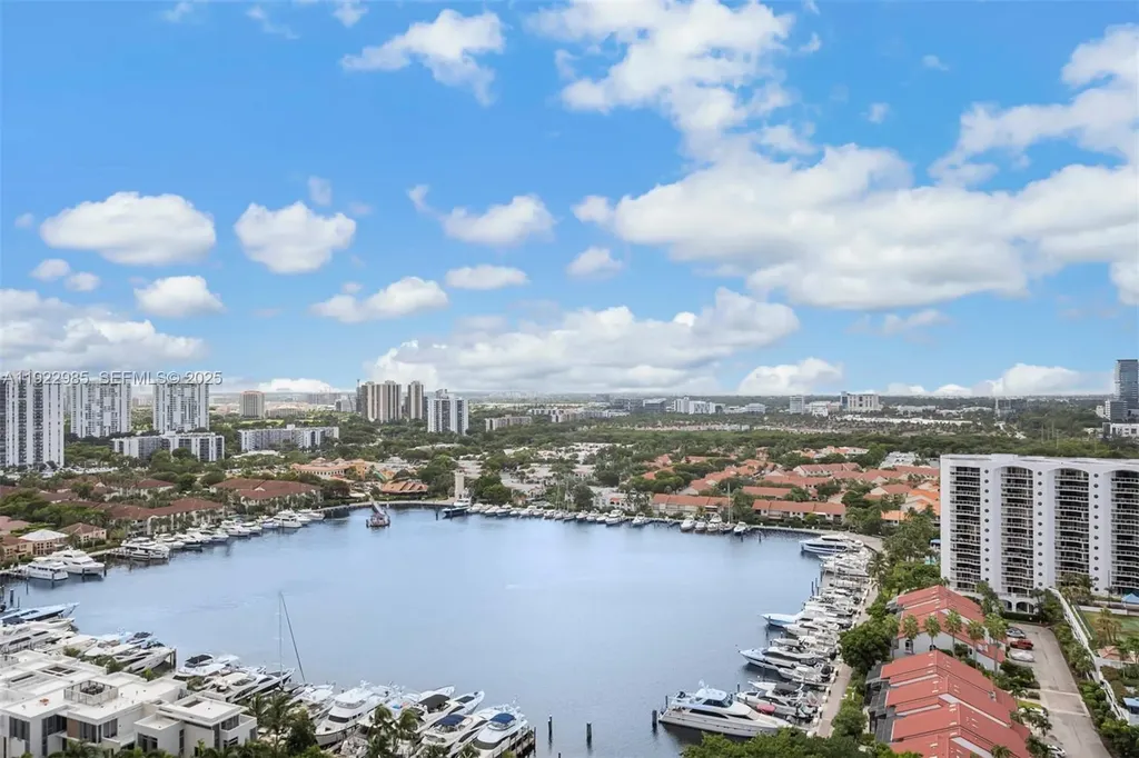 21205 Yacht Club Drive Aventura FL 33180