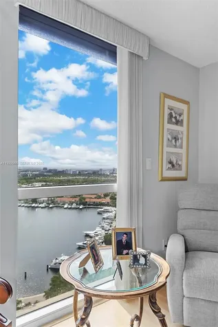 21205 Yacht Club Drive Aventura FL 33180