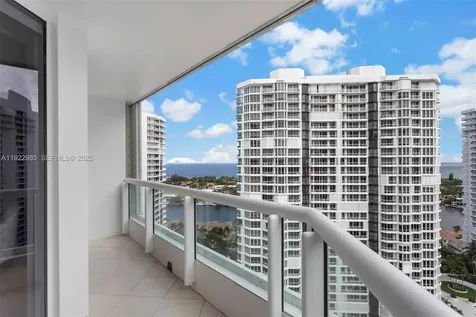 21205 Yacht Club Drive Aventura FL 33180