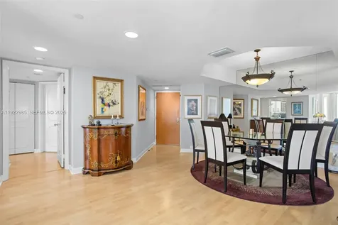 21205 Yacht Club Drive Aventura FL 33180