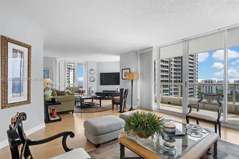 21205 Yacht Club Drive Aventura FL 33180