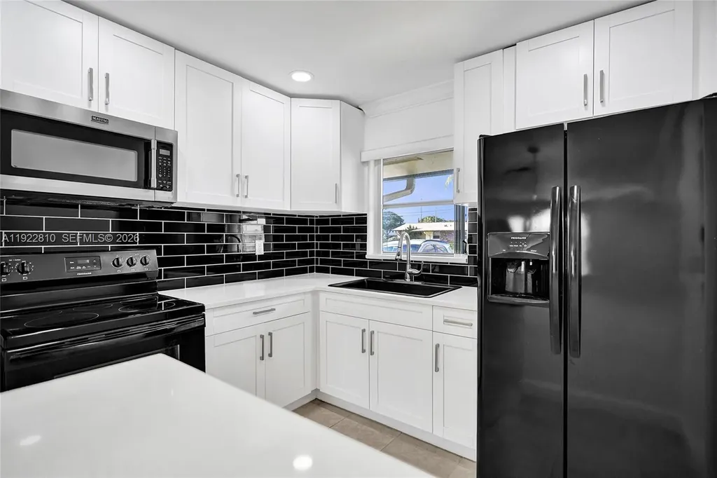 2915 Crosley Drive W West Palm Beach FL 33415