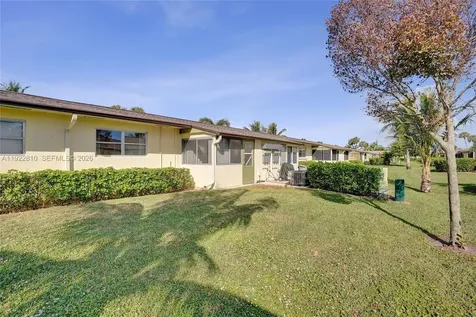 2915 Crosley Drive W West Palm Beach FL 33415