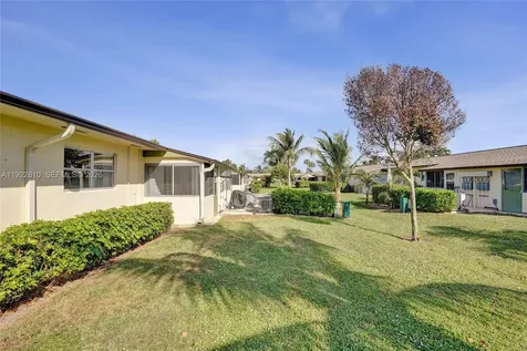 2915 Crosley Drive W West Palm Beach FL 33415