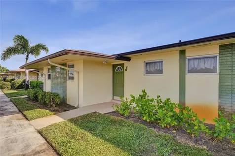 2915 Crosley Drive W West Palm Beach FL 33415