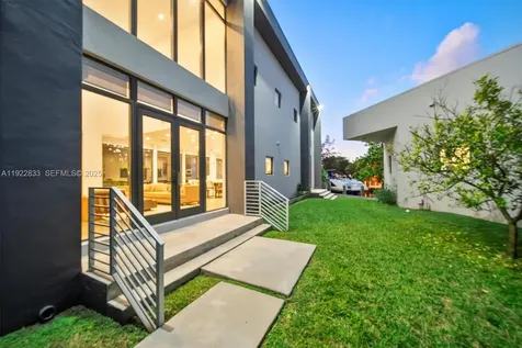 1009 NE 104th Street Miami Shores FL 33138