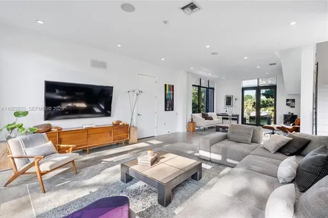 1009 NE 104th Street Miami Shores FL 33138