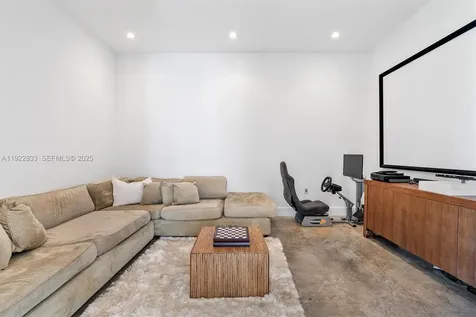 1009 NE 104th Street Miami Shores FL 33138