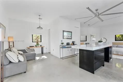 1009 NE 104th Street Miami Shores FL 33138