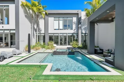 1009 NE 104th Street Miami Shores FL 33138